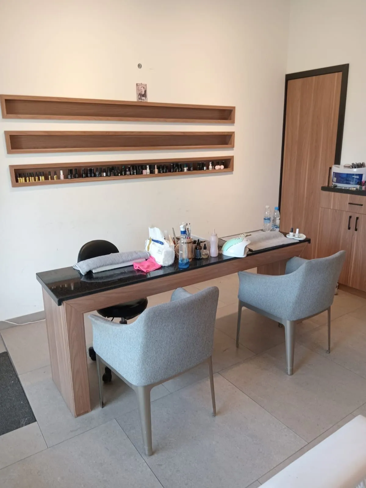 Furnished Shop for Rent in Haret Sakher, Keserwan — الصورة 3