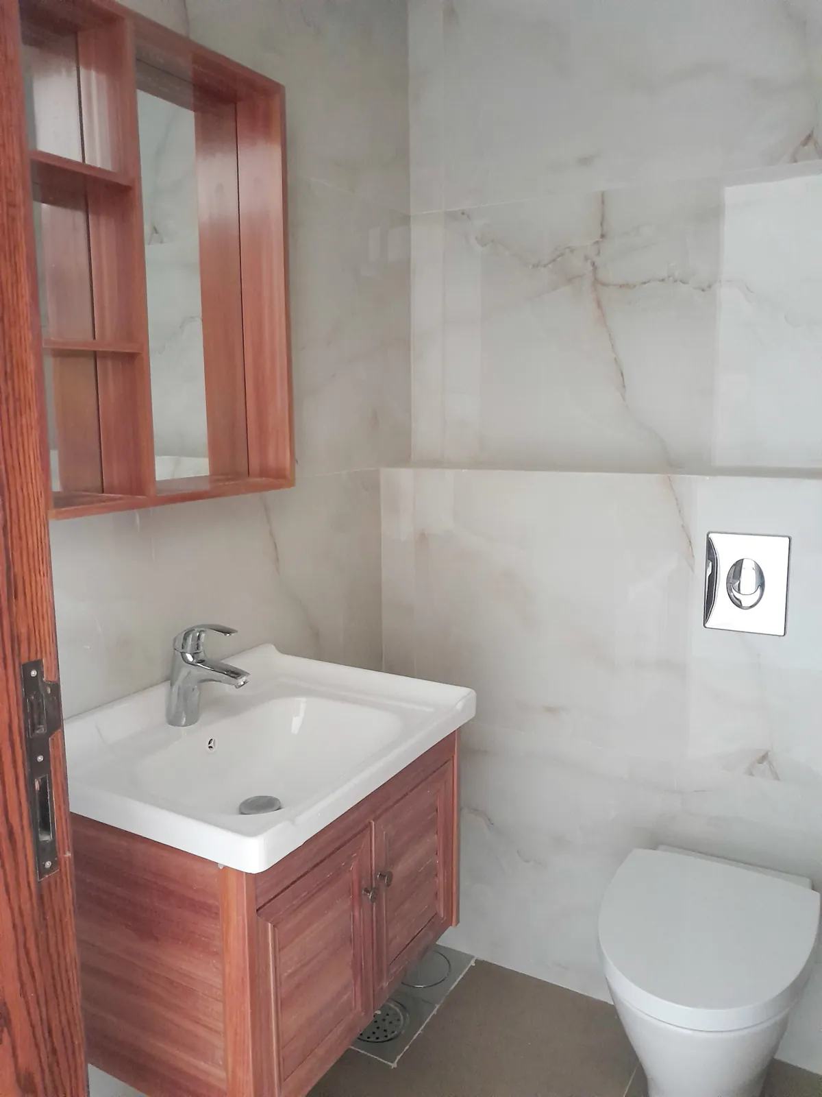 Apartment in Baabdat, Metn with Breathtaking Mountain View — الصورة 4