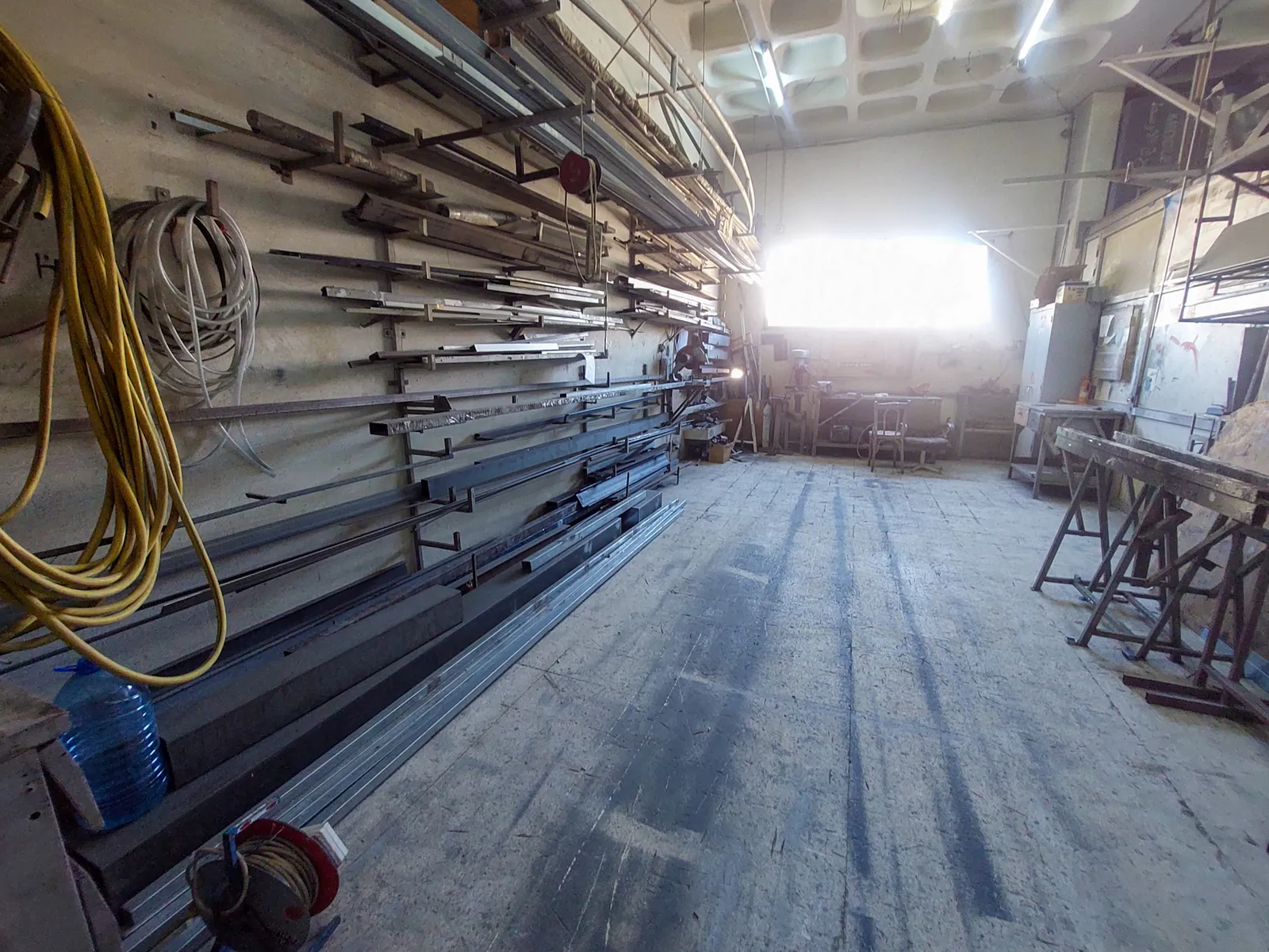 Industrial Warehouse in Dekwaneh, Metn — الصورة 2