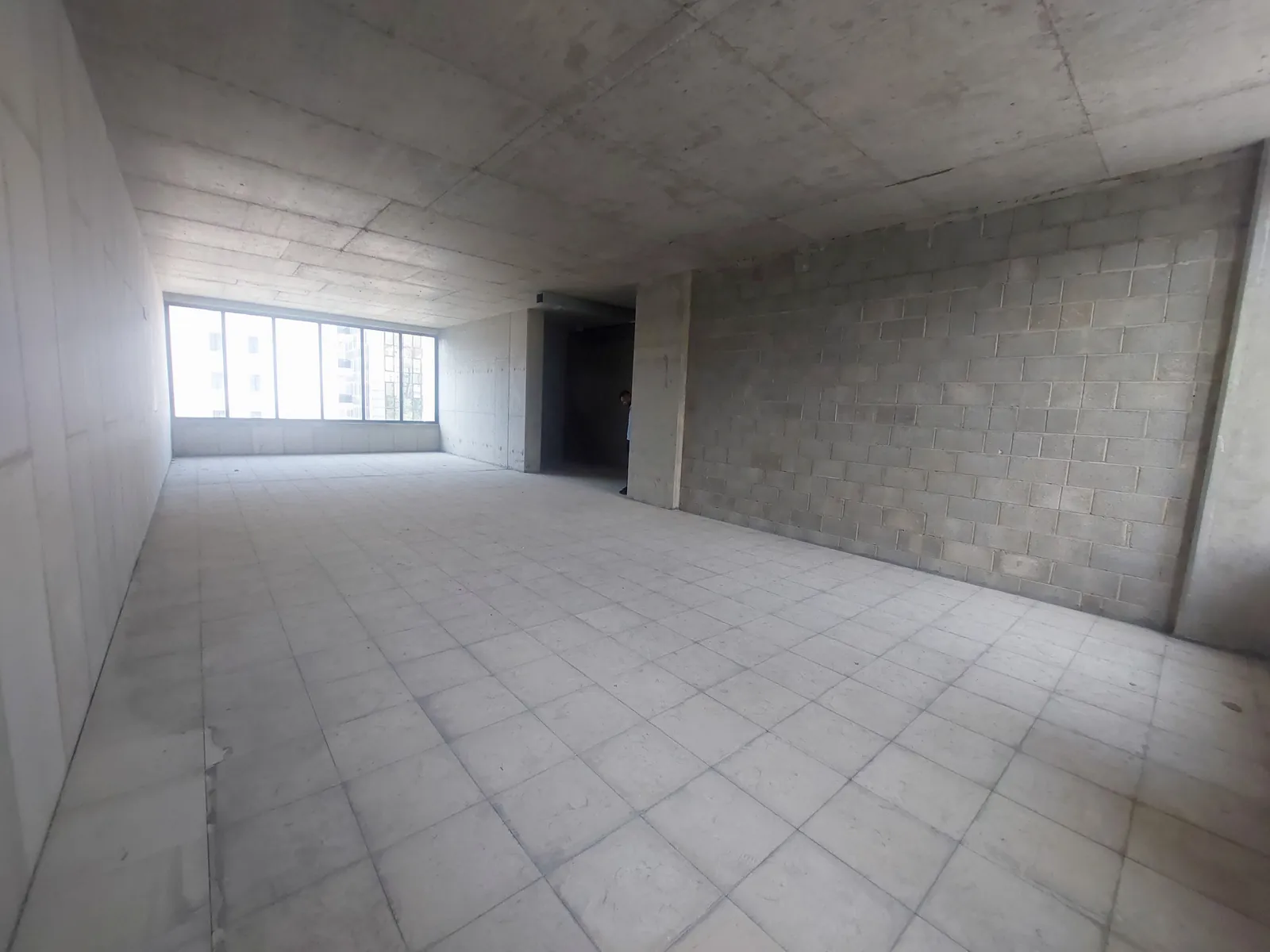 Prime Location Office in Dbayeh, Metn — الصورة 3