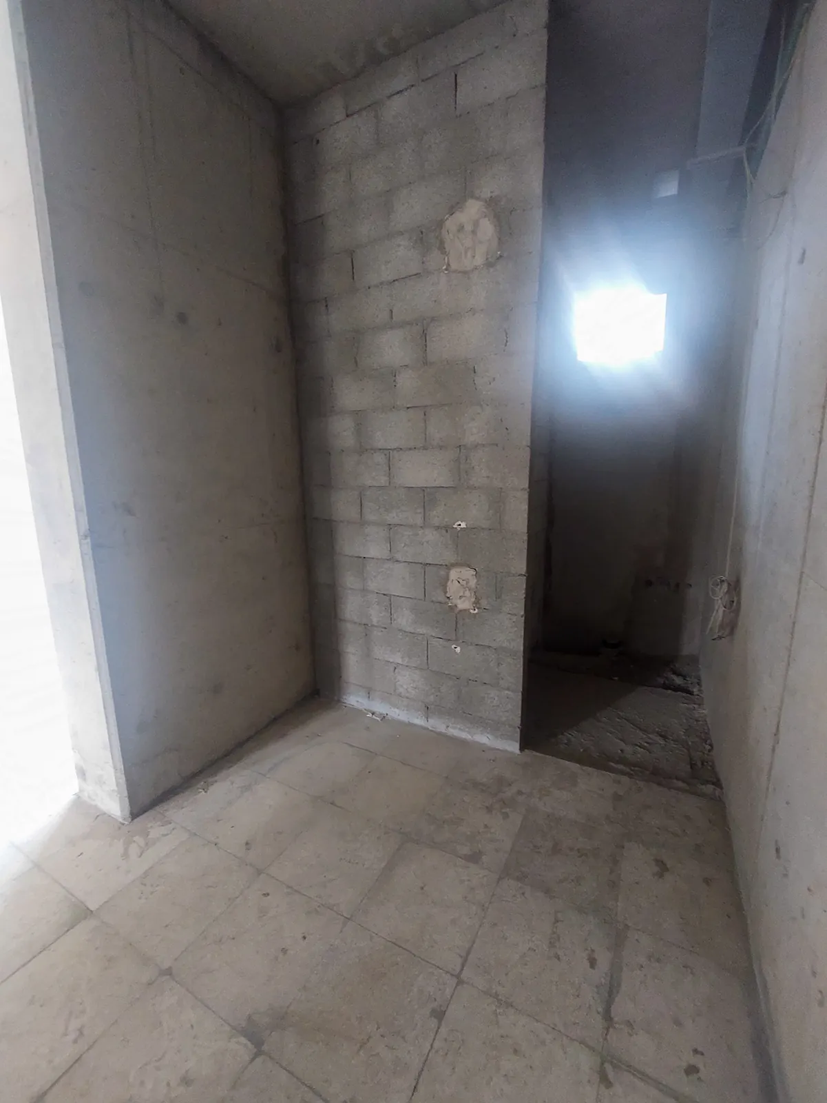 Prime Location Office in Dbayeh, Metn — الصورة 4