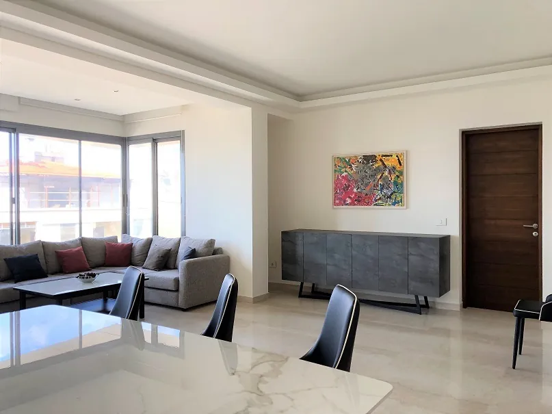 Furnished Apartment for Rent in Achrafieh, Beirut with City View — الصورة 2