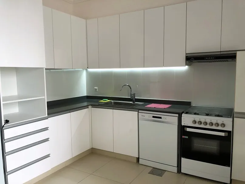 Furnished Apartment for Rent in Achrafieh, Beirut with City View — الصورة 3