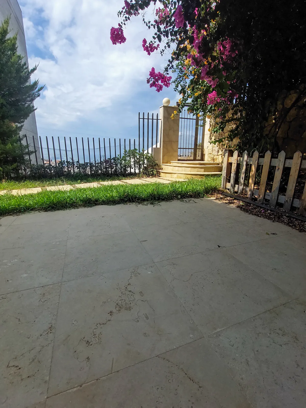 Semi Furnished Apartment for Rent in Beit El Chaar, Metn — الصورة 2