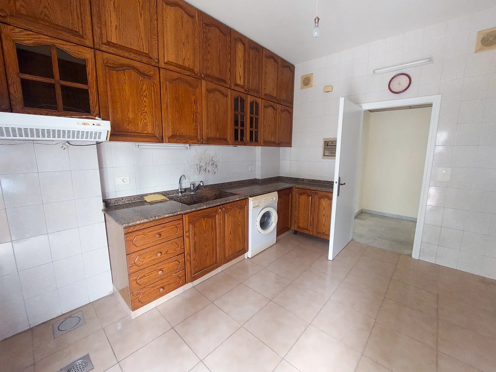 Prime Location Apartment for Rent in Naccache, Metn — الصورة 3