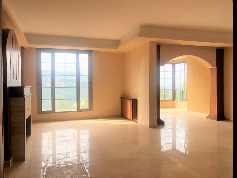 Apartment for Rent in Monteverde, Metn with a View