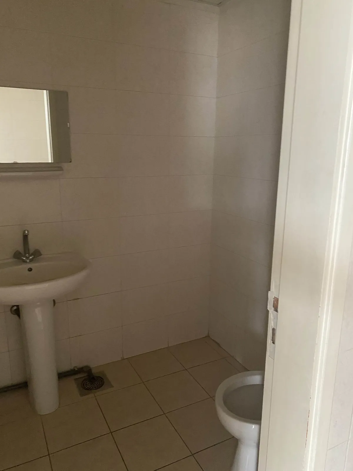 Prime Location Office for Rent in Jal El Dib, Metn — الصورة 5