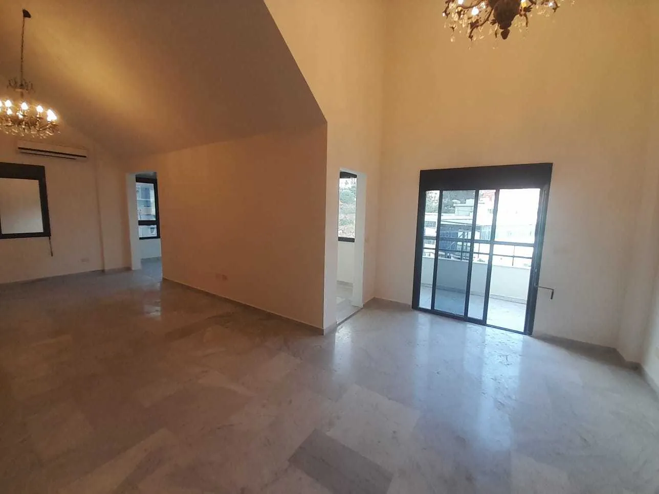 Duplex in Beit Meri, Metn with Mountain View — الصورة 2