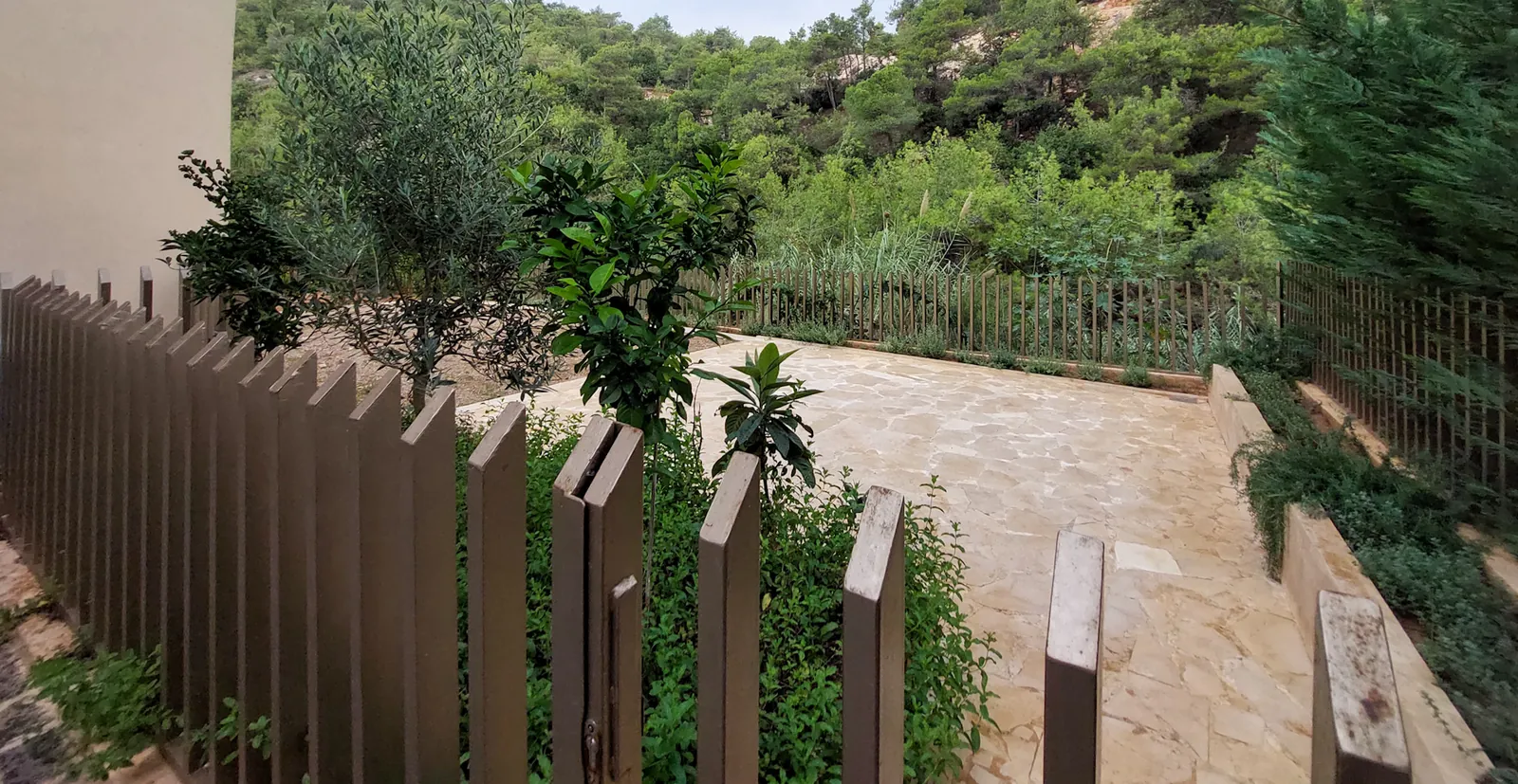 Brand New Villa in Aoukar, Metn with Mountain View — photo 2