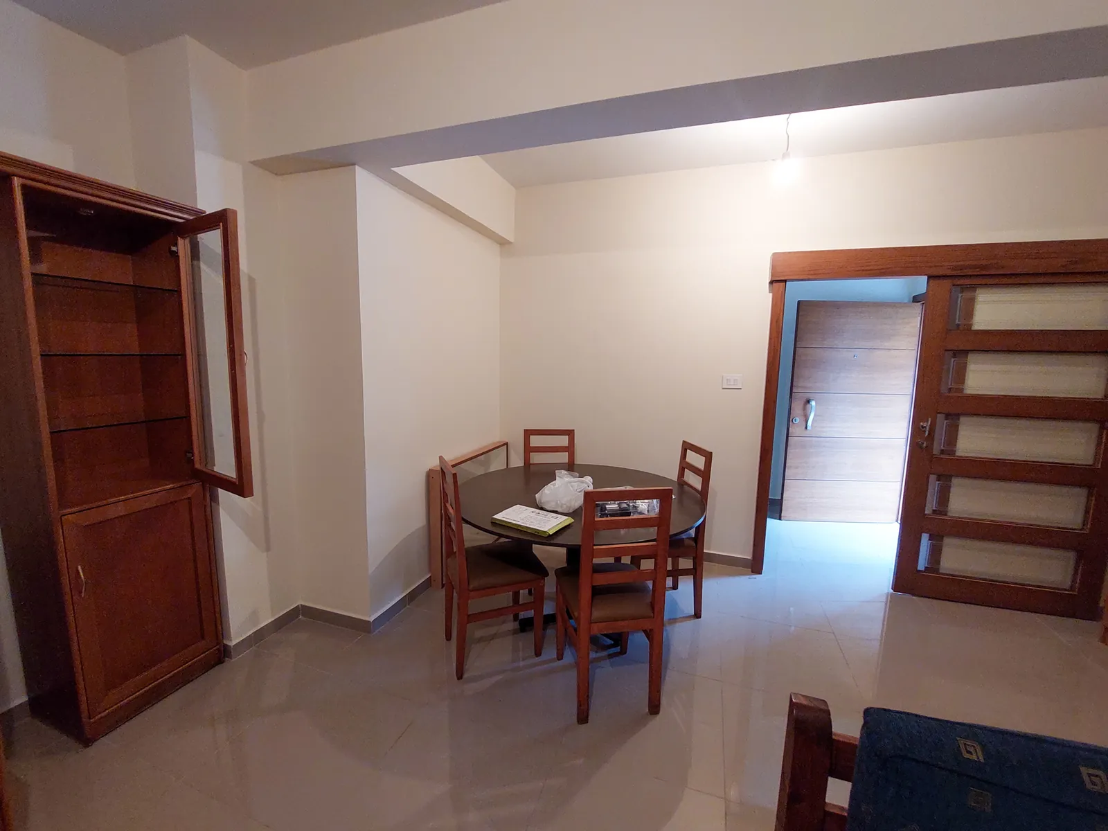 Fully Furnished Apartment in Dbayeh, Metn — الصورة 3