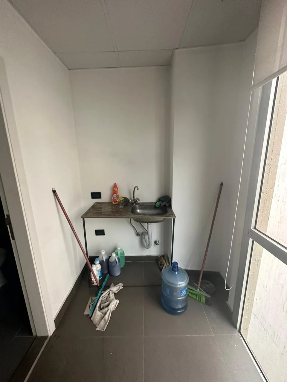 Open Space Office for Rent in Jounieh, Keserwan — الصورة 2