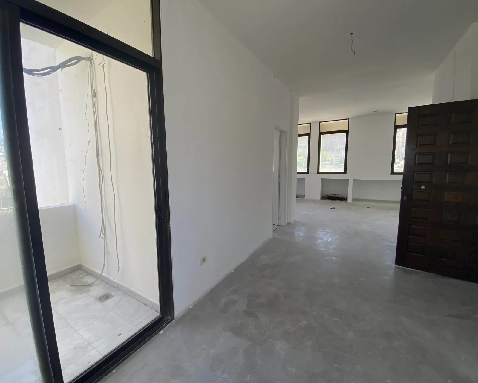 Prime Location Office for Sale or for Rent in Jal El Dib, Metn — الصورة 2