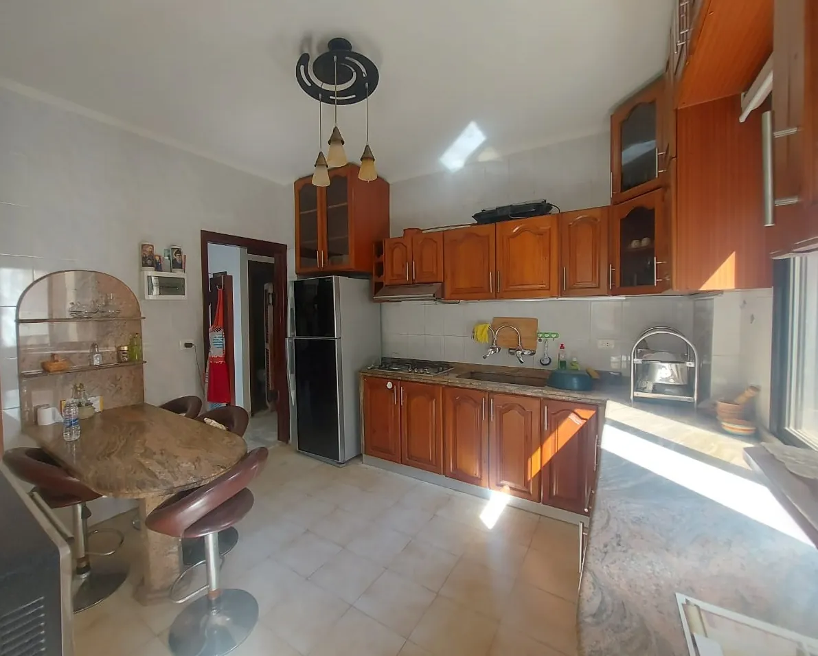 Furnished Apartment for Rent in Haret Sakher with View — الصورة 4