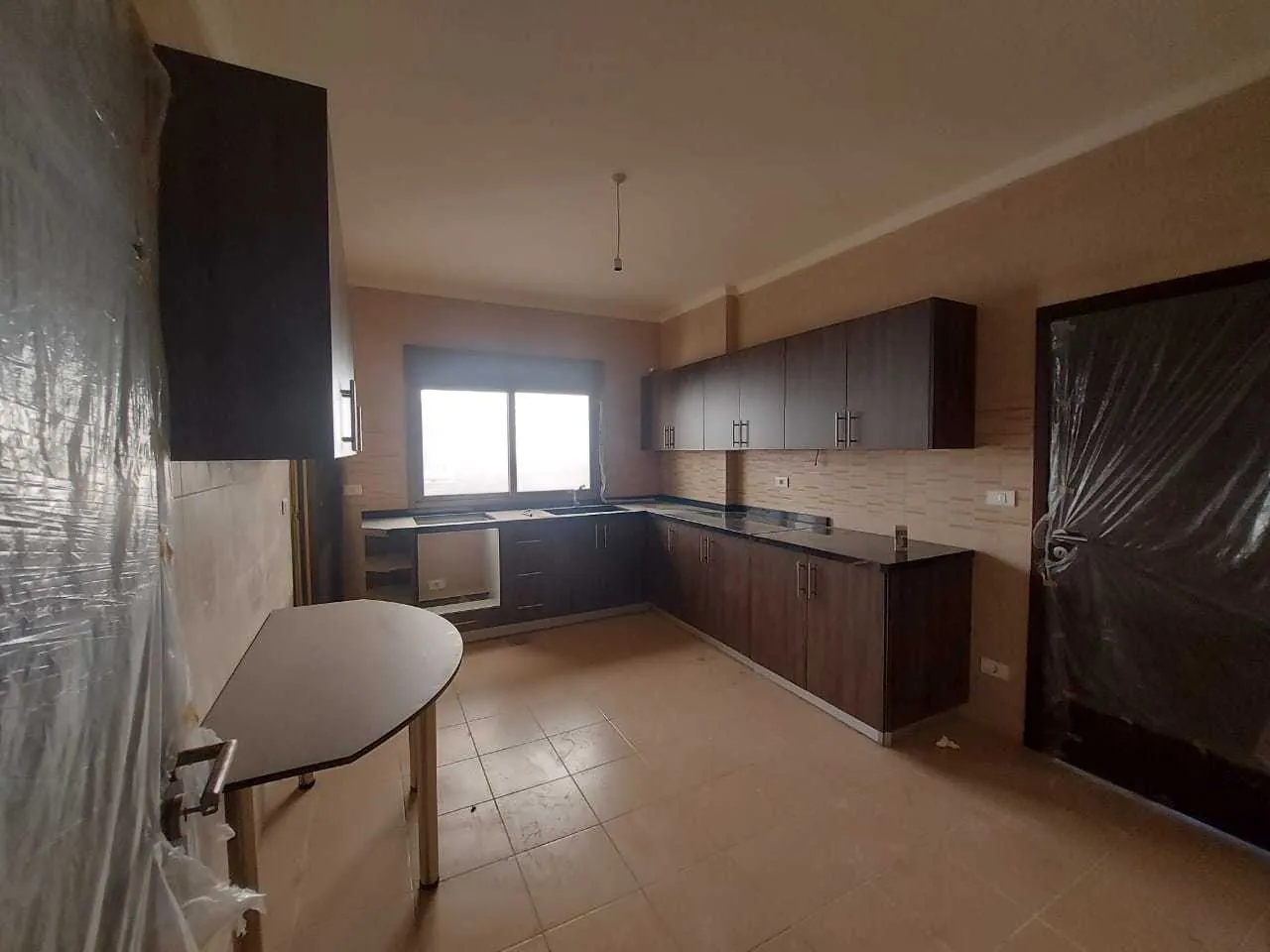 Apartment for Rent in Zouk Mikael with Sea and Mountain View — الصورة 3