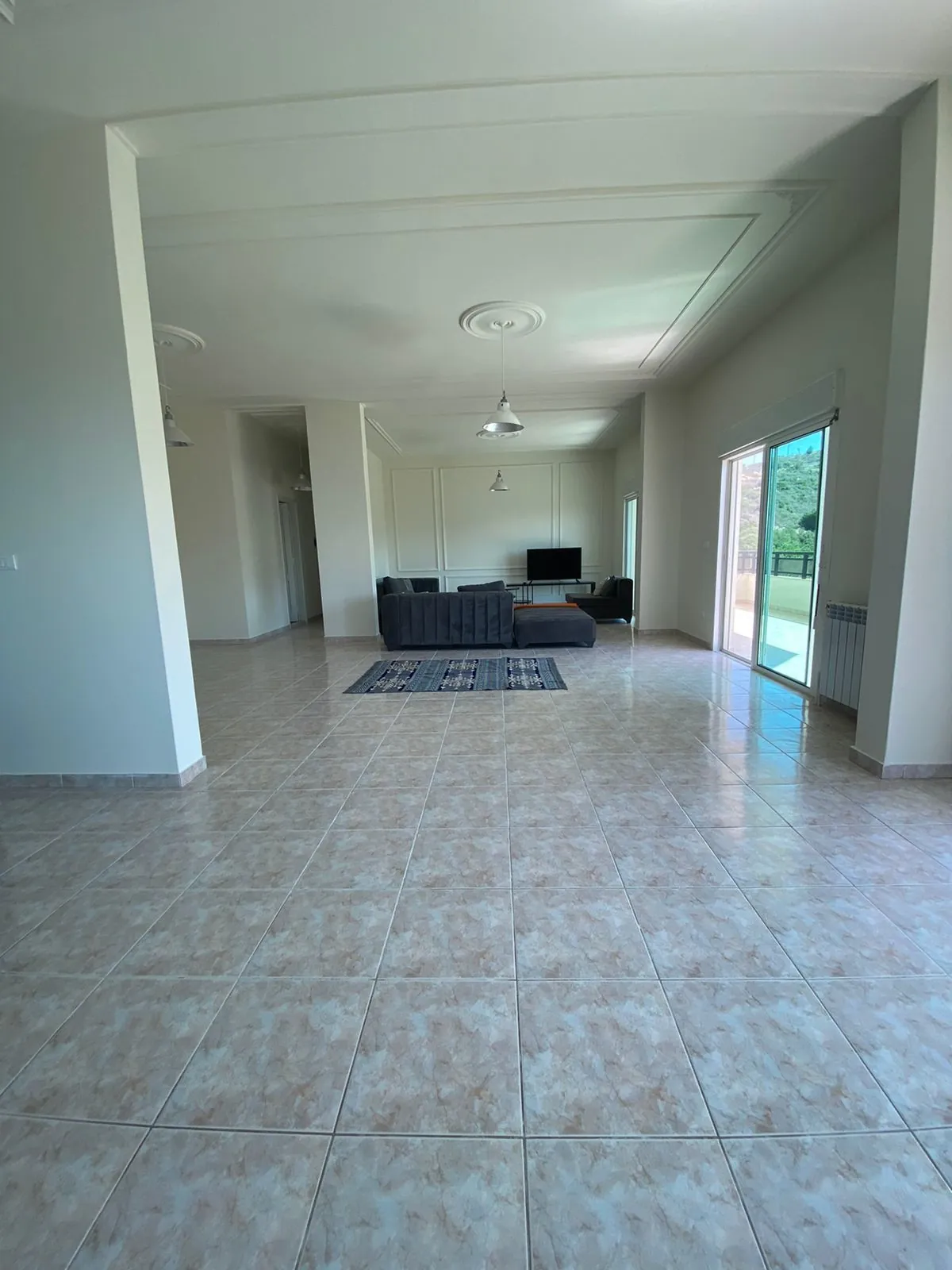 Apartment for Rent in Batroun, Eddeh Road with View — الصورة 2