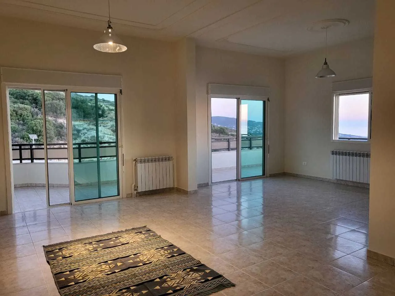 Furnished Apartment for Rent in Batroun, Eddeh Road with View — الصورة 2