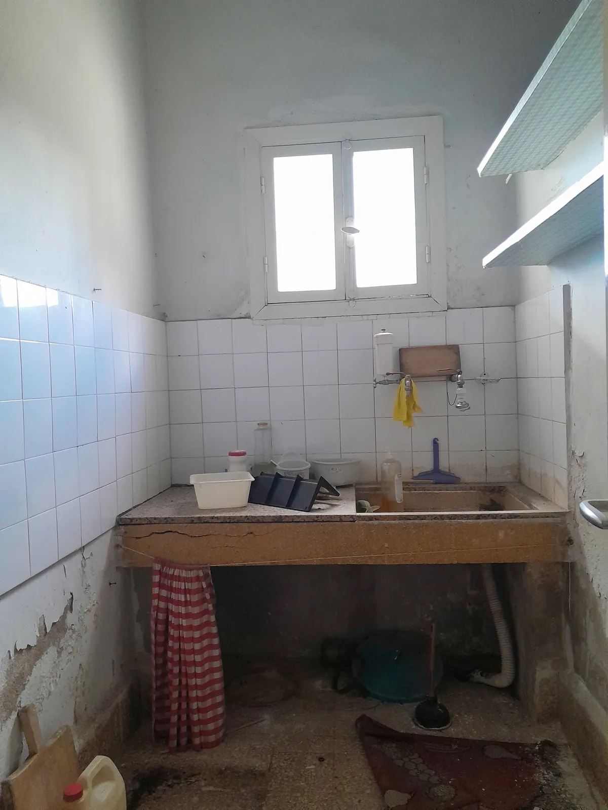 Detached Old House in Baabdat, Metn with Partial View — photo 3