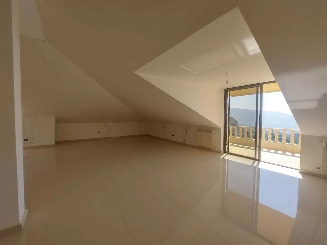 Duplex in Ballouneh, Keserwan with Sea and Mountain View — الصورة 5