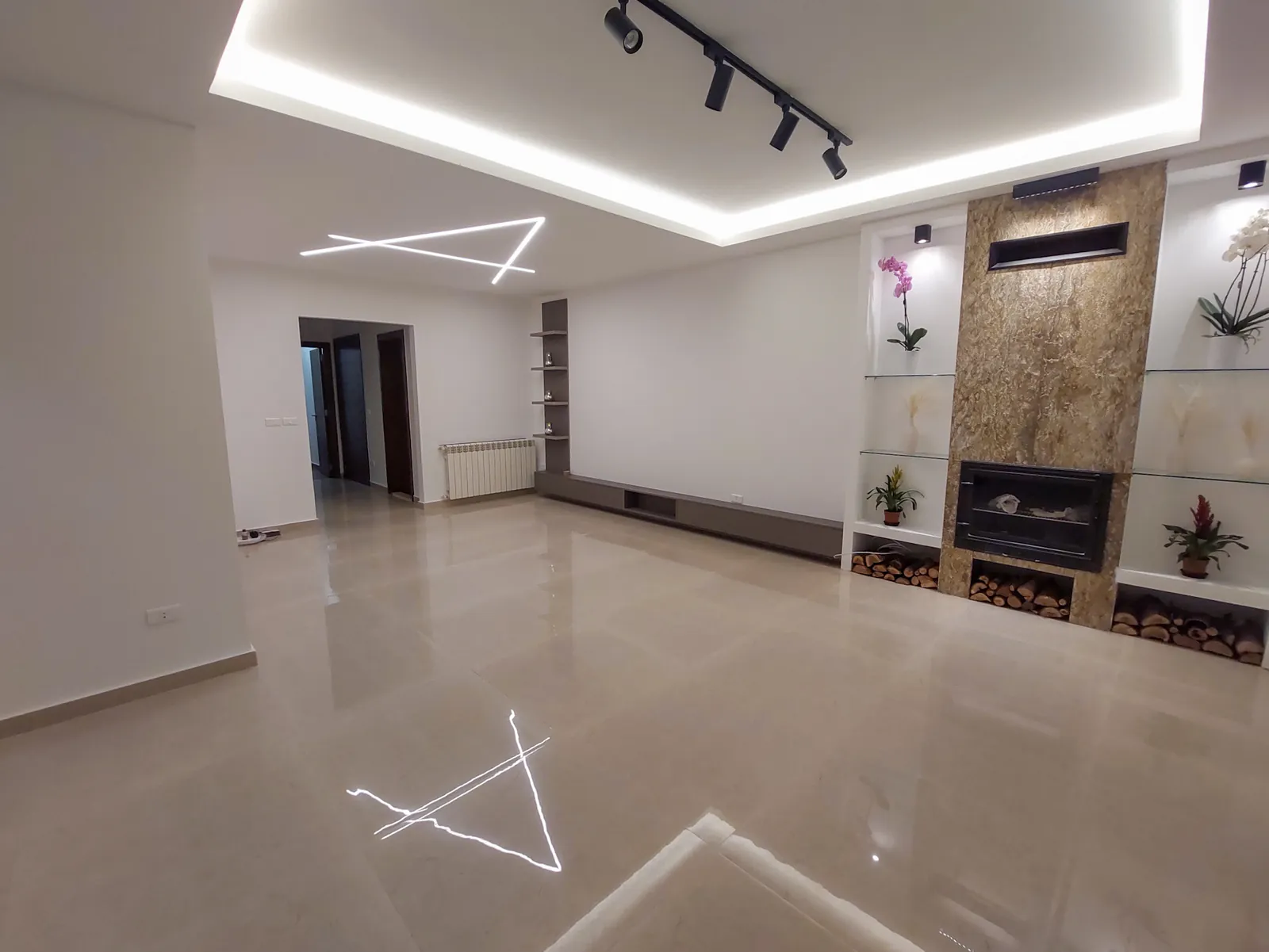 Decorated Apartment in Mazraat Yachouh, Metn with Terrace — الصورة 2