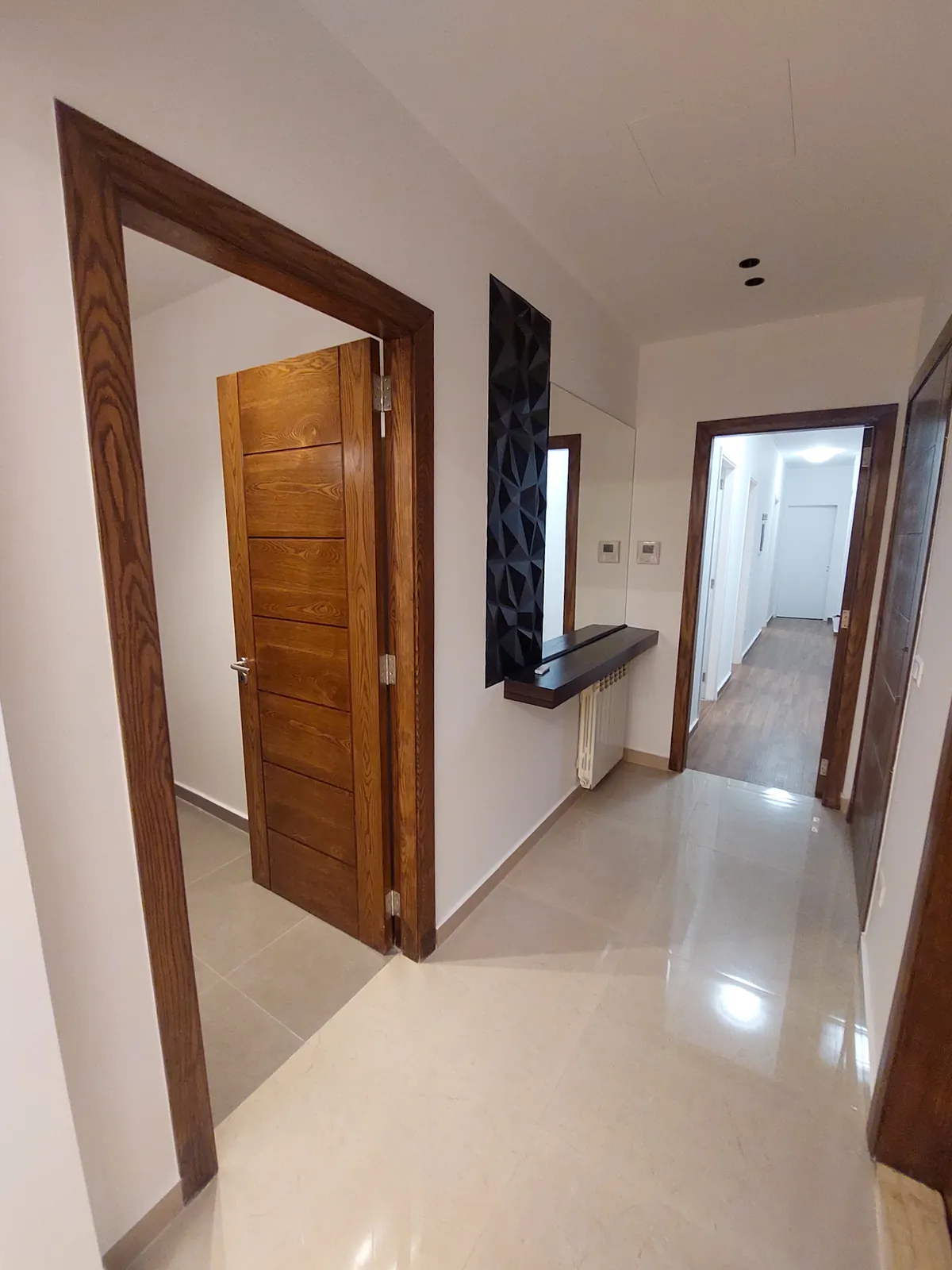 Decorated Apartment in Mazraat Yachouh, Metn with Terrace — الصورة 5