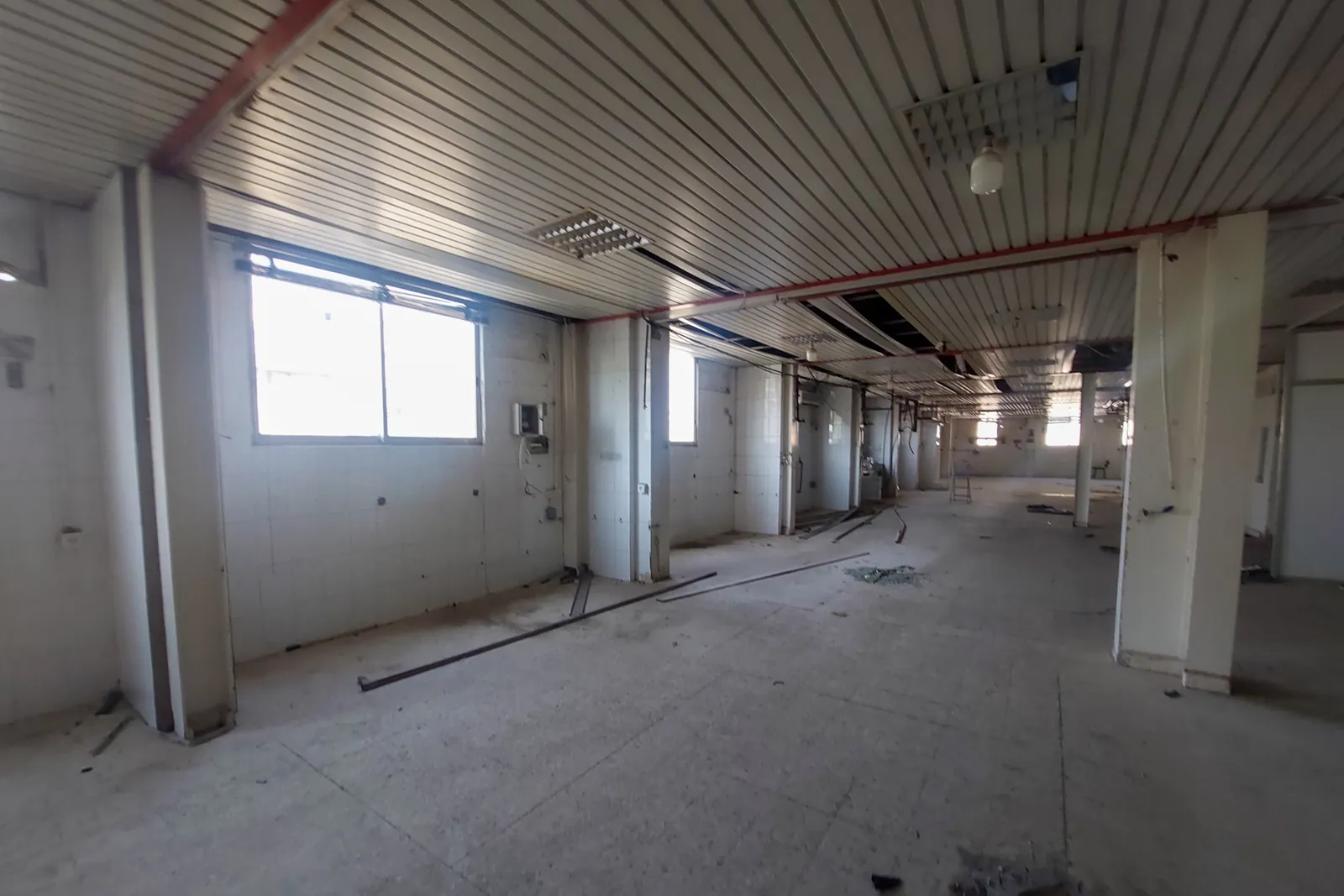 Industrial Warehouse/Factory for Rent in Bauchrieh, Metn — الصورة 4