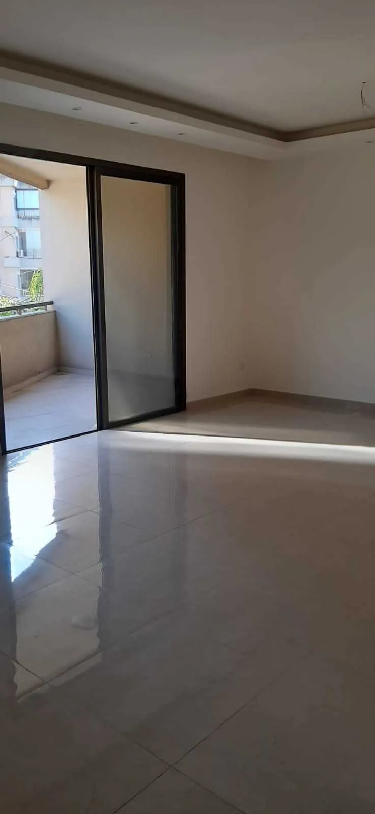 Apartment in Zouk Mosbeh, Keserwan with Mountain View — الصورة 2