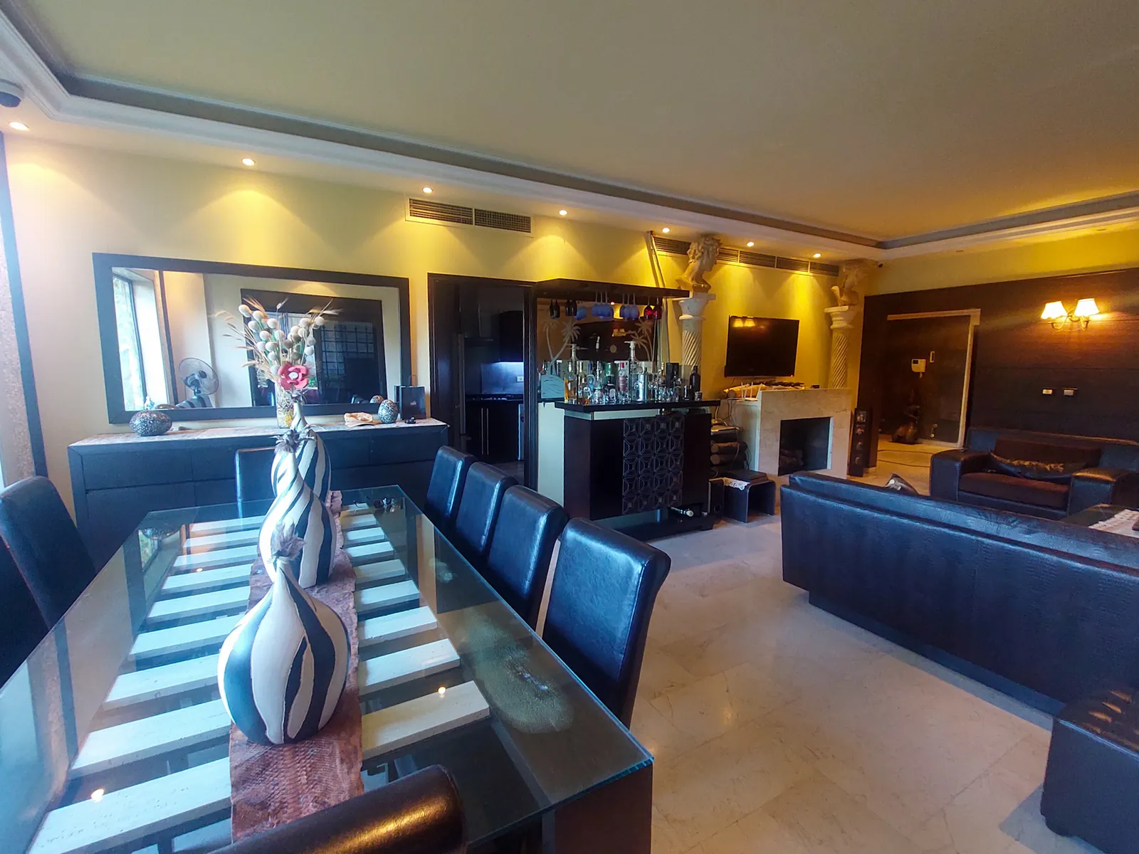 Apartment in Aoukar, Metn with Big Terrace — الصورة 4