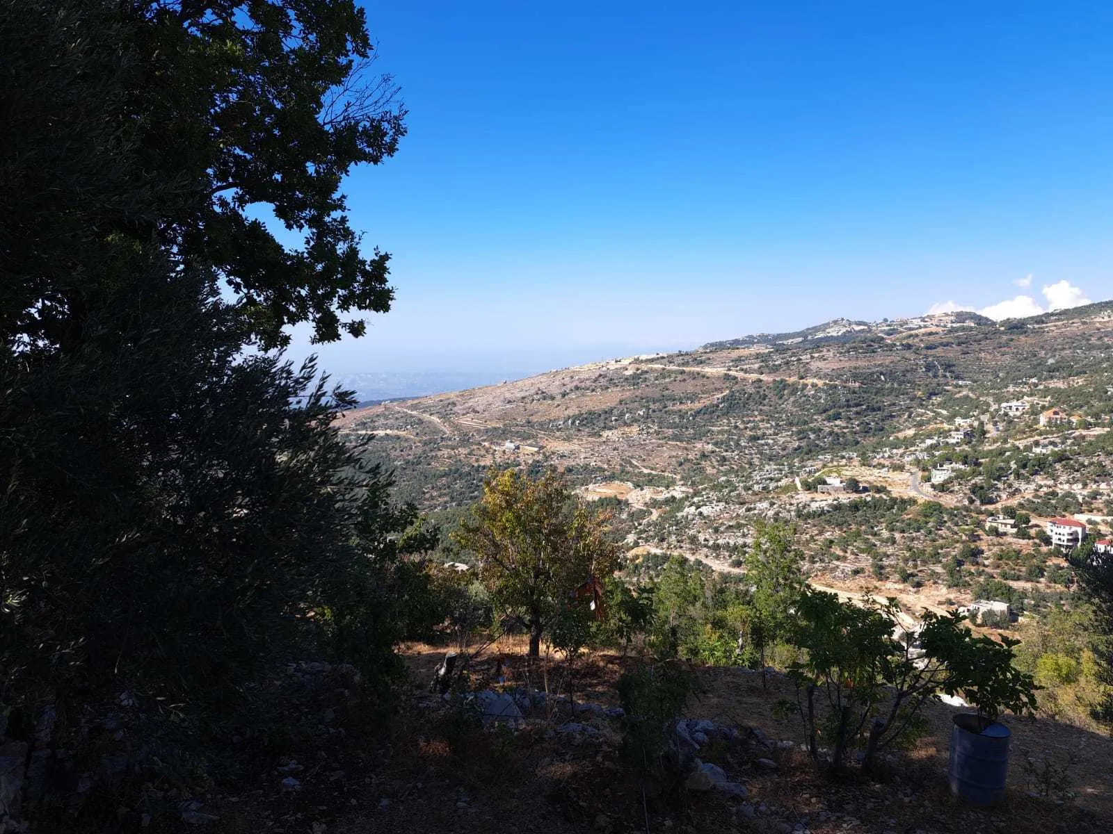 875 SQM Land in Tartij Keserwan-Jbeil with Mountain View — photo 3