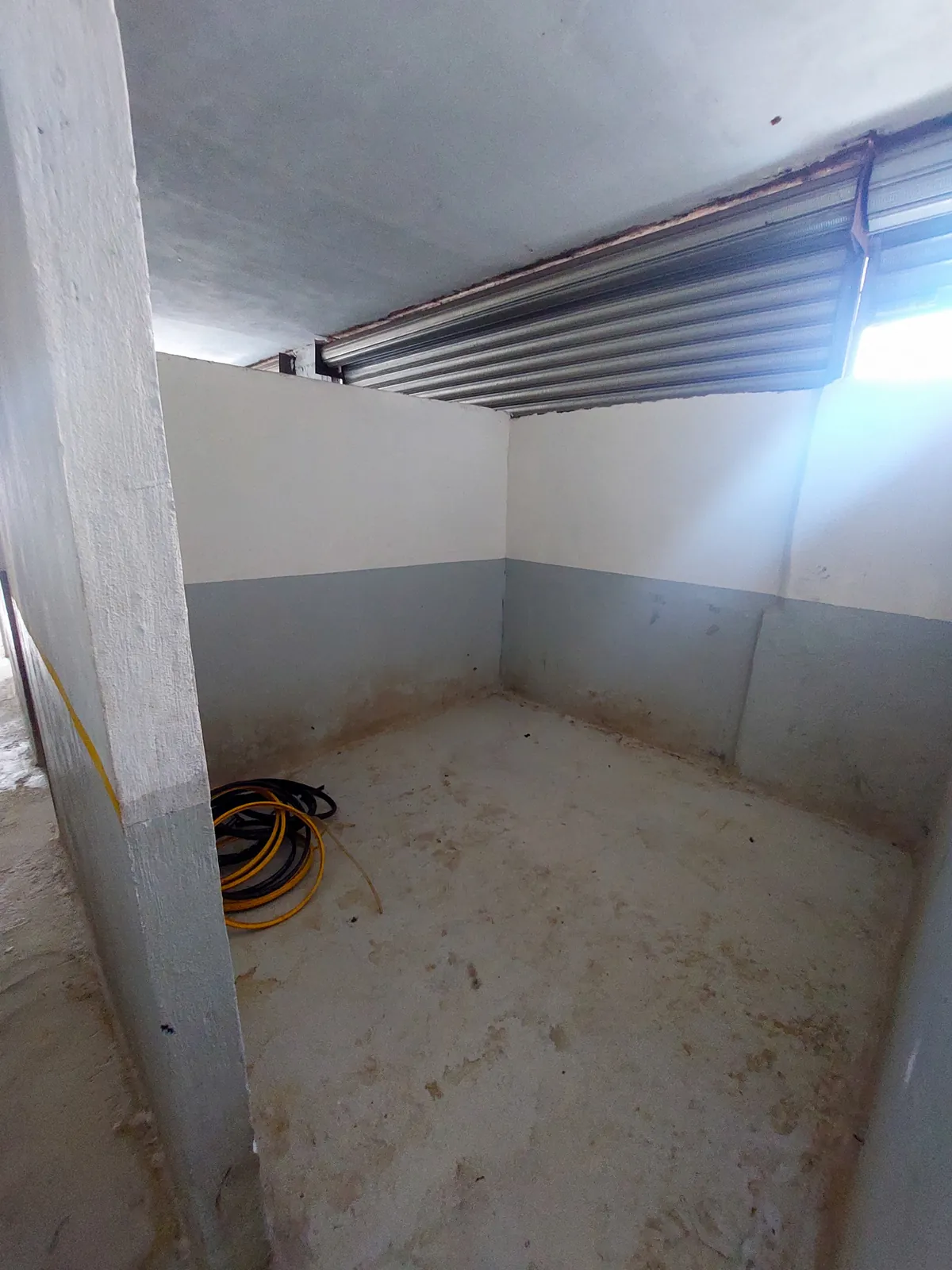 Industrial Warehouse for Rent in Dekwaneh, Metn — الصورة 2