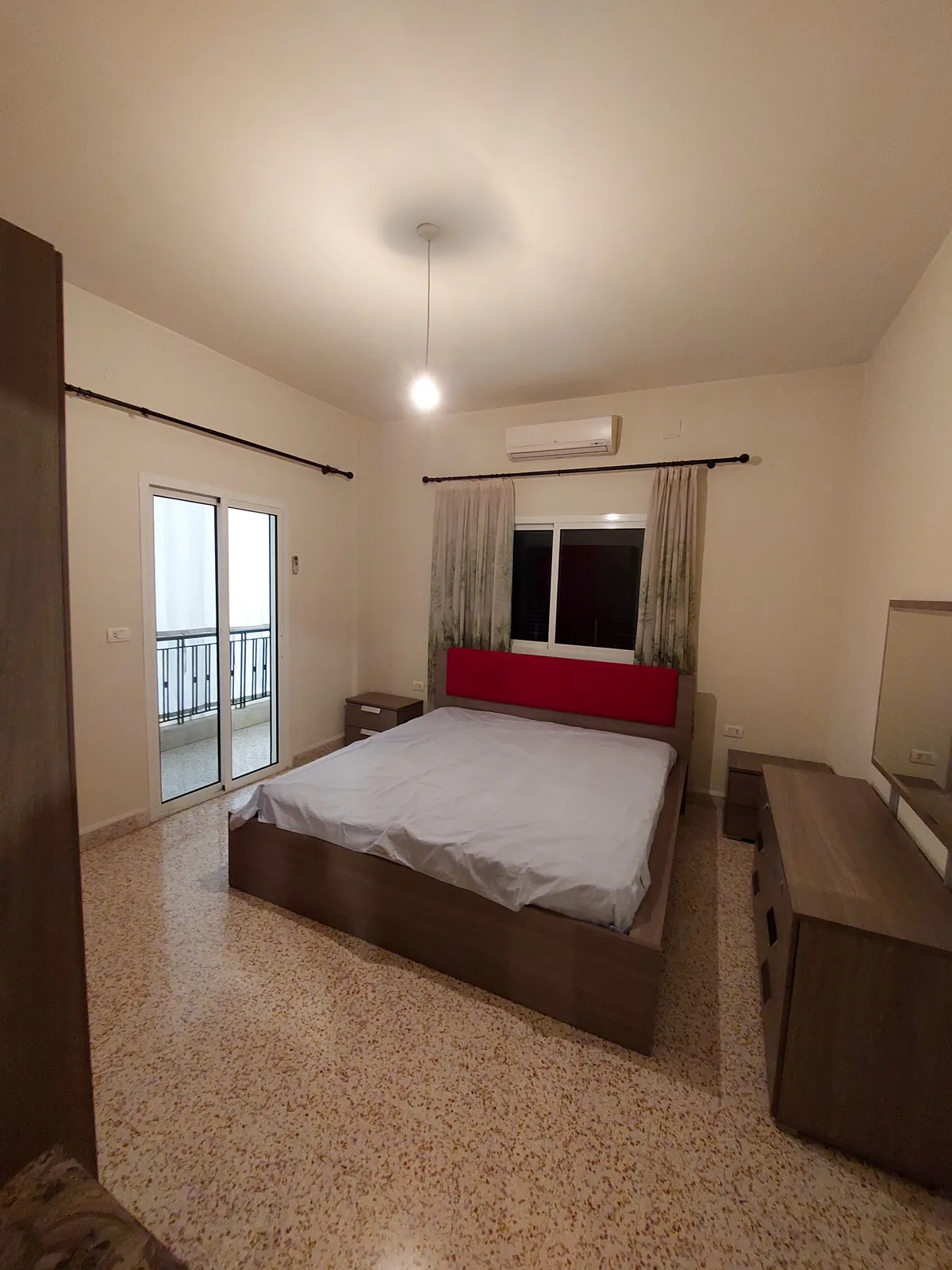 Fully Furnished Apartment for Rent in Dbayeh, Metn — الصورة 5