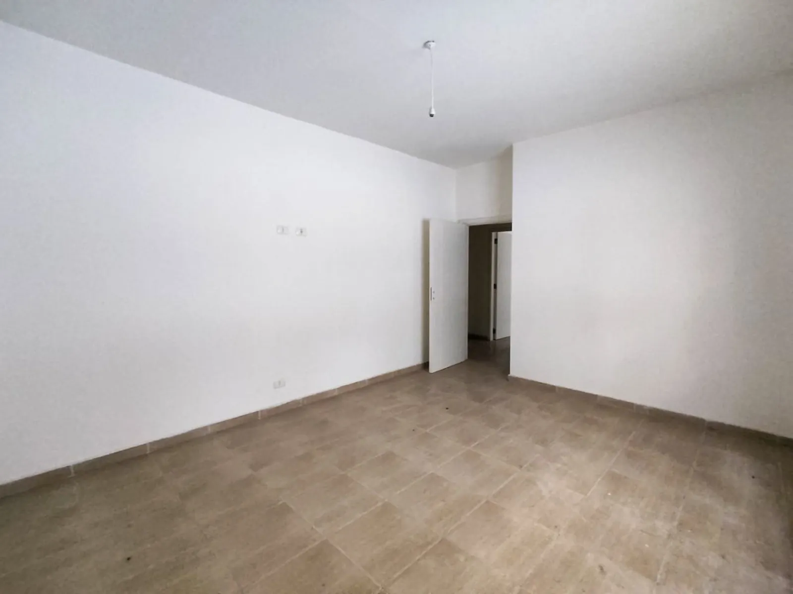 Apartment for Sale or for Rent in New Rawda, Metn with Mountain View — الصورة 3