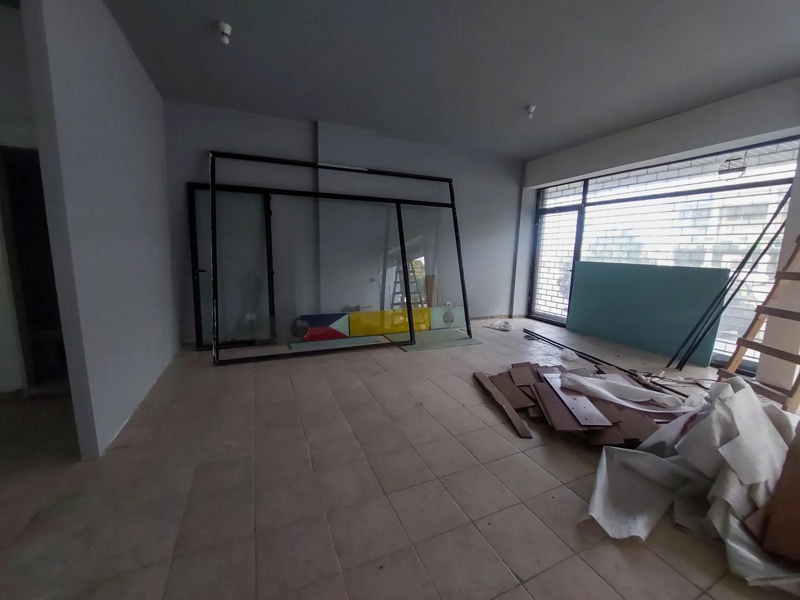 Prime Location Shop for Rent in Qornet Chehwan, Metn — الصورة 1