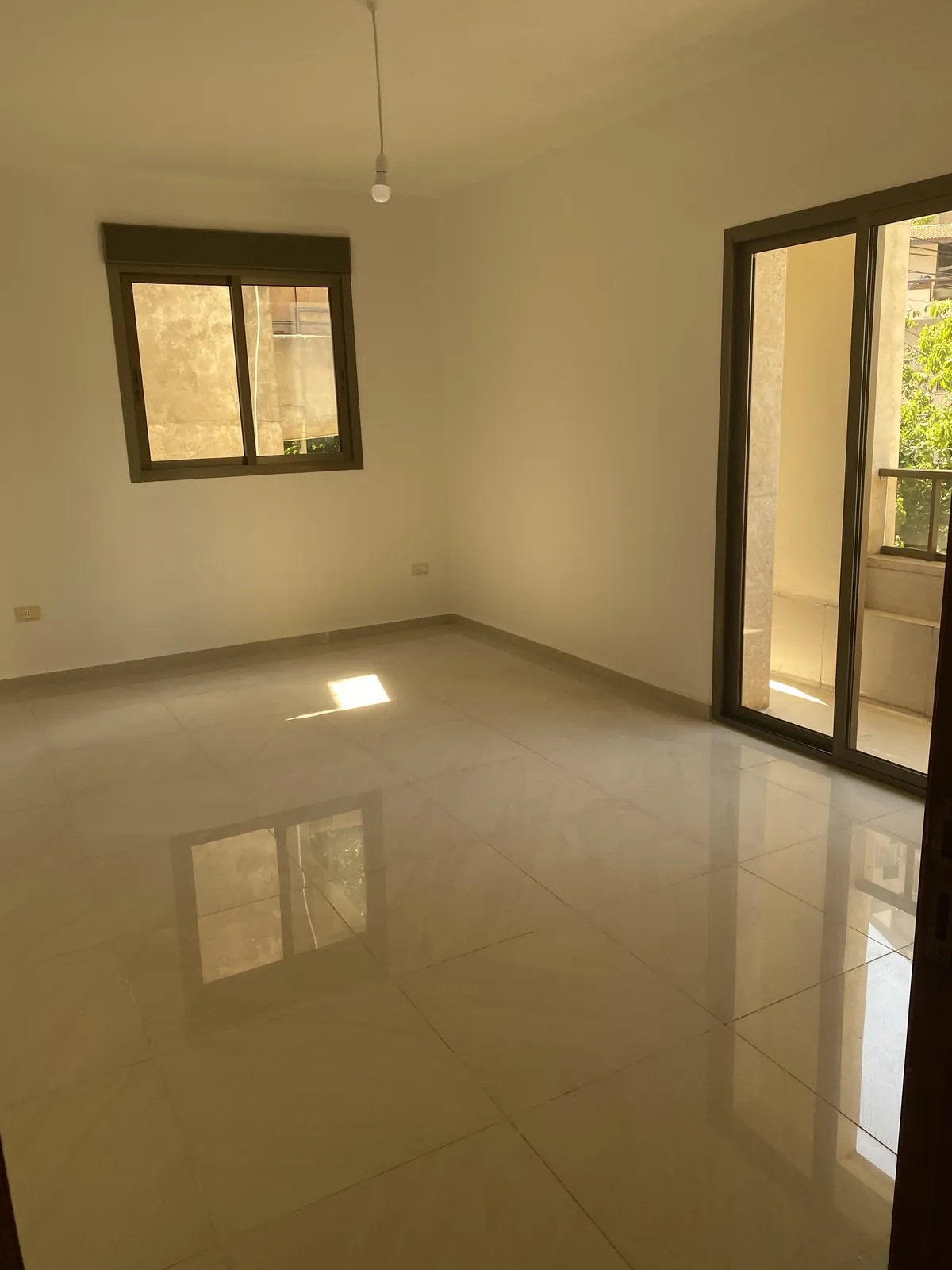 Renovated 3 Floor Building for Sale in Jal El Dib, Metn — الصورة 3