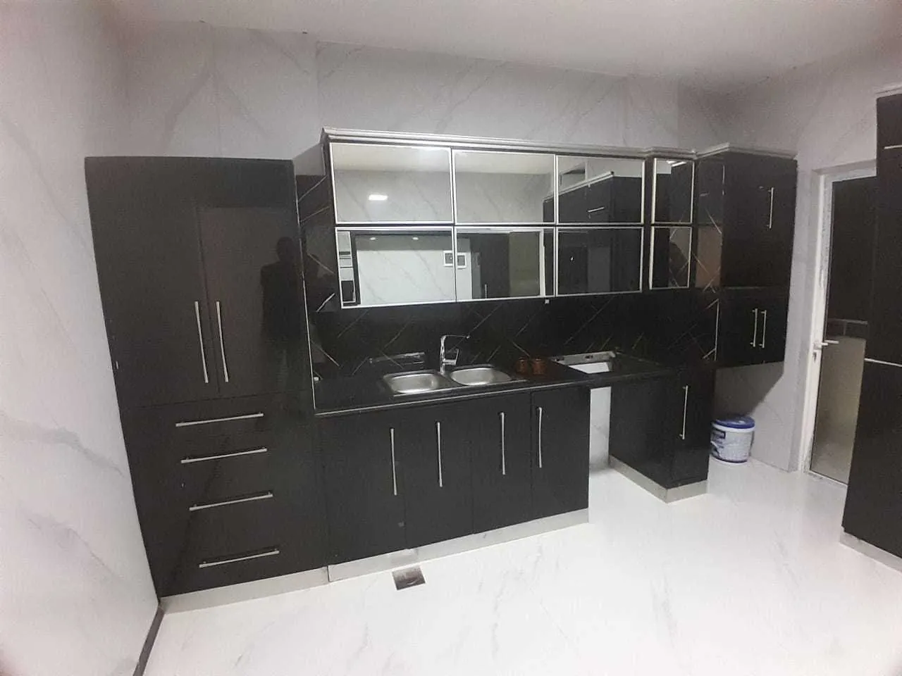 Apartment in Ain El Remmaneh, Beirut — photo 4