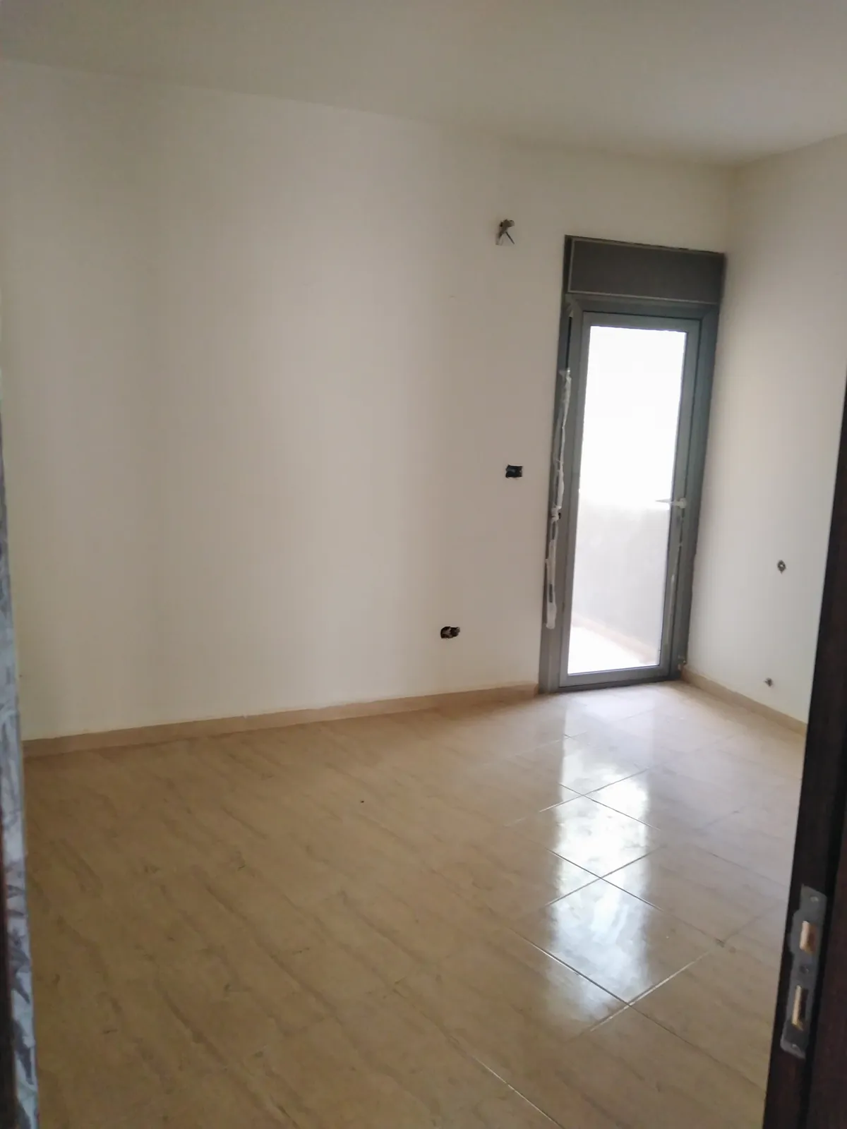 New Apartment in Zikrit, Metn with Partial Mountain View — الصورة 4