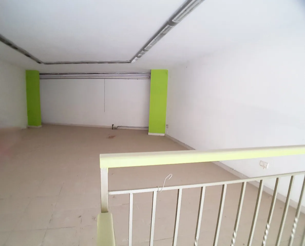 High-end Shop in Haret Sakher, Keserwan — الصورة 4