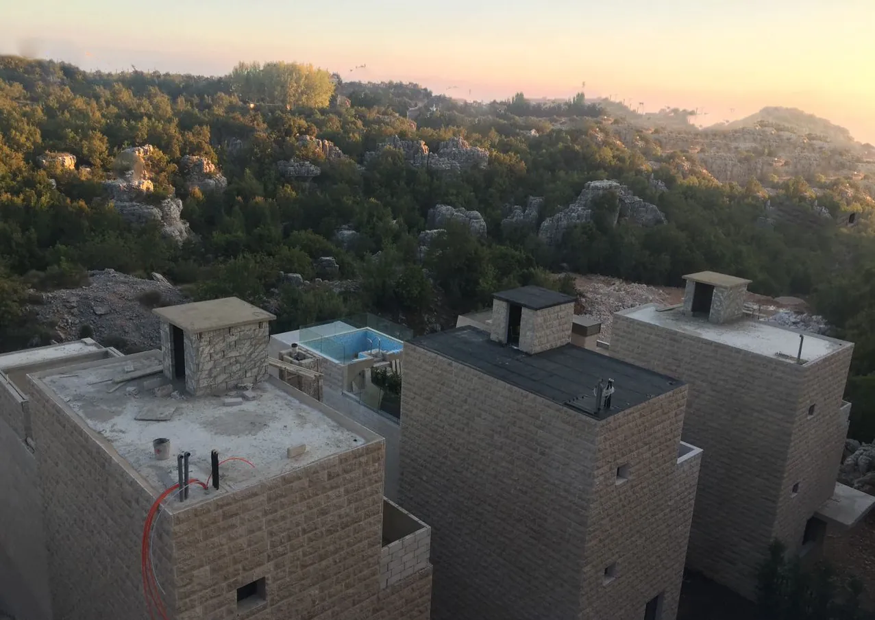 Villa in Faitroun, Keserwan with Sea and Mountain View — الصورة 2