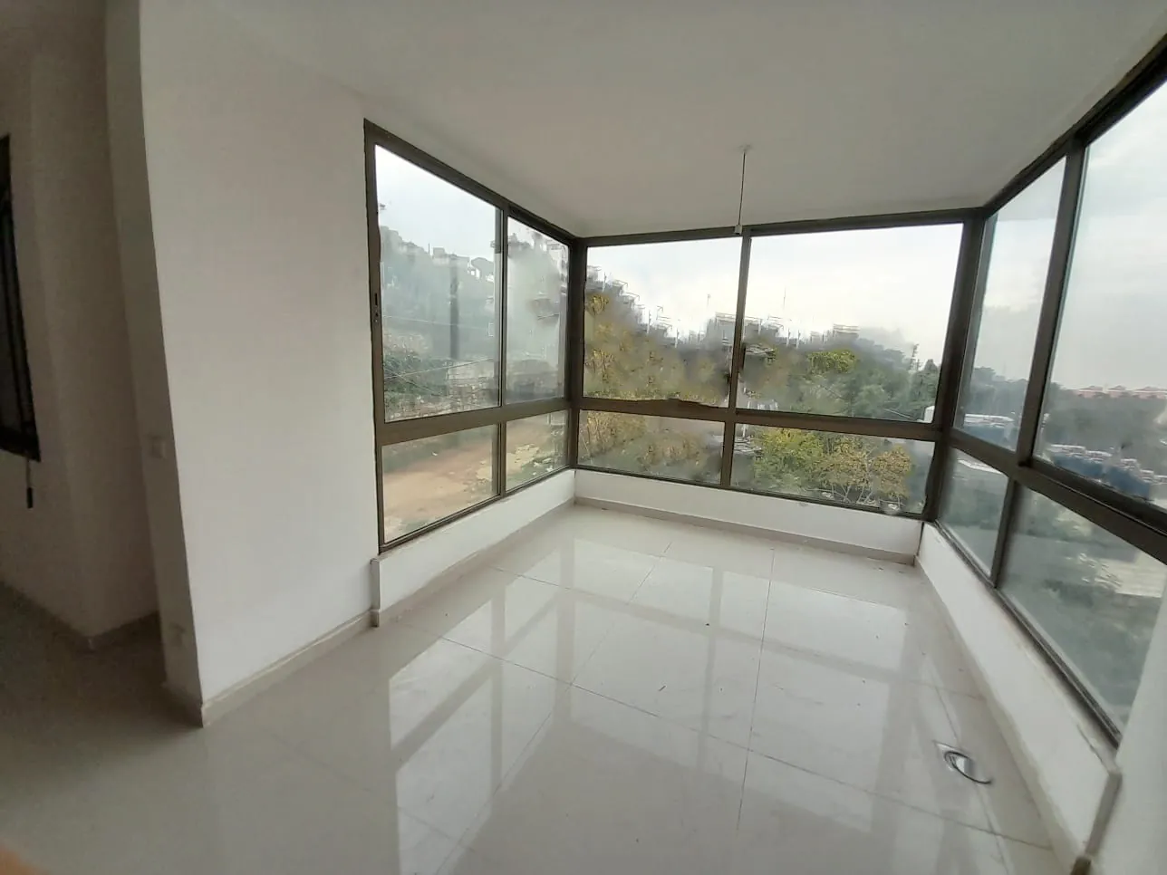 Apartment in Jouret El Ballout, Metn