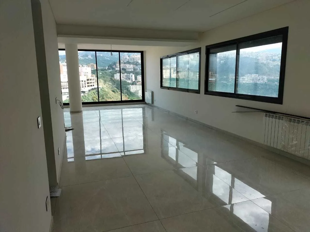 Duplex in Mar Takla, Hazmieh with Full Panoramic Mountain View — الصورة 2