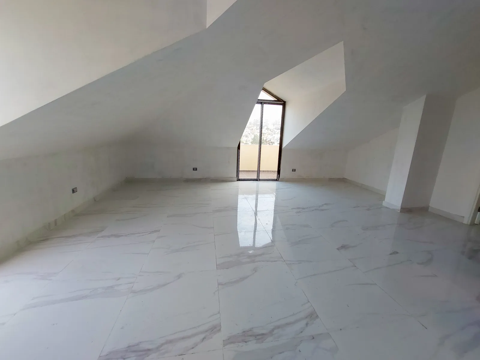 New Apartment in Dbayeh, Metn with Sea View & Terrace — الصورة 2