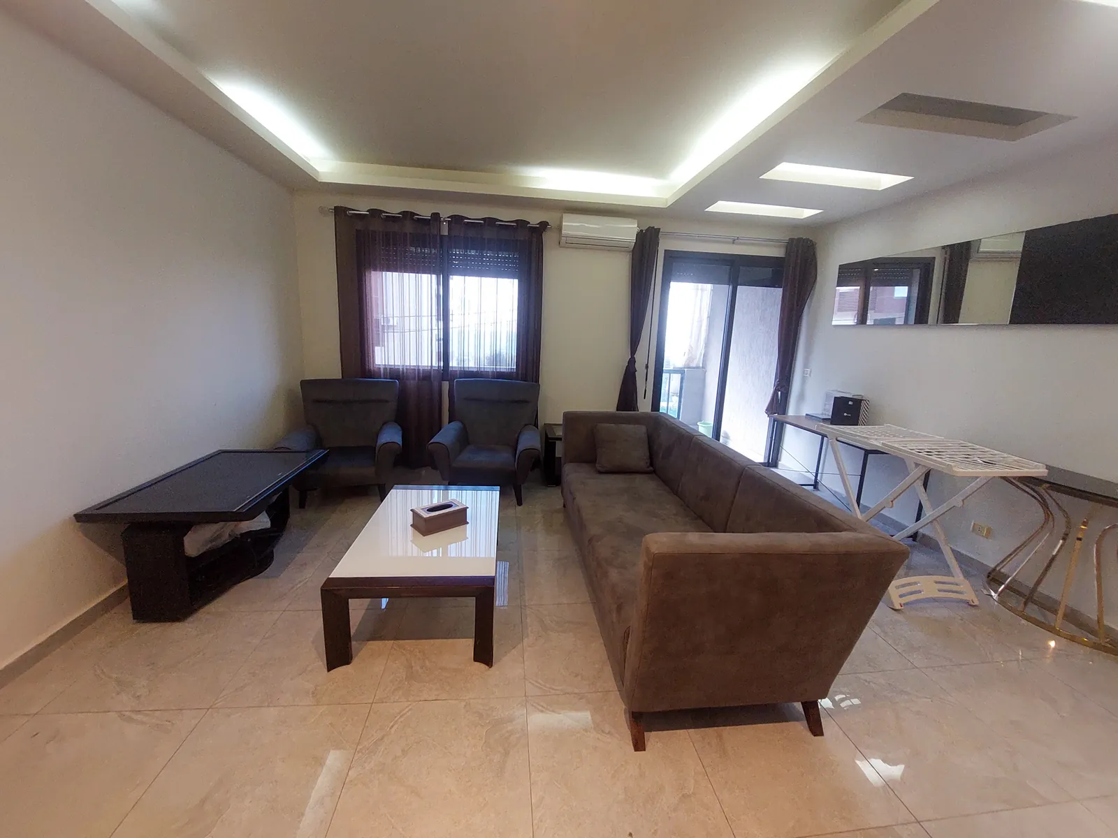 Fully Furnished Apartment in Naccache, Metn with Terrace — الصورة 2