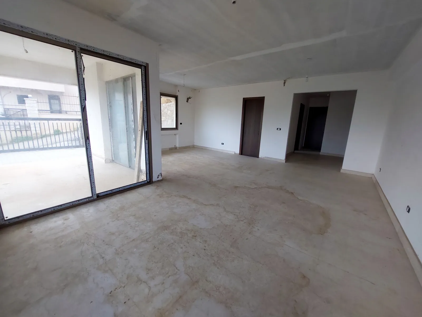 Apartment in Aoukar, Metn with Terrace/Garden