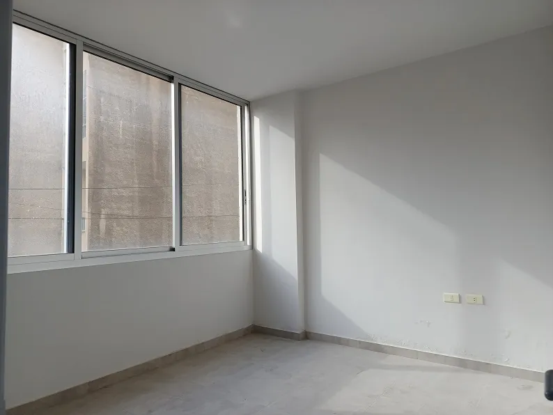Prime Location Office in Achrafieh, Beirut — الصورة 5