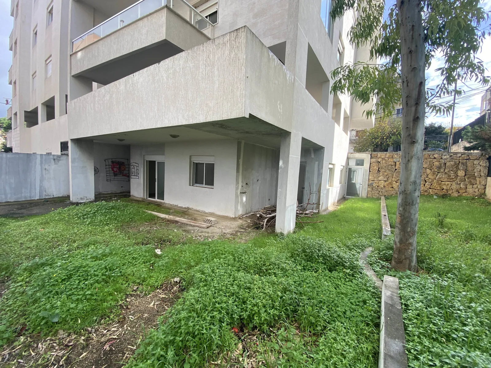 Apartment in Bsalim, Metn with Garden