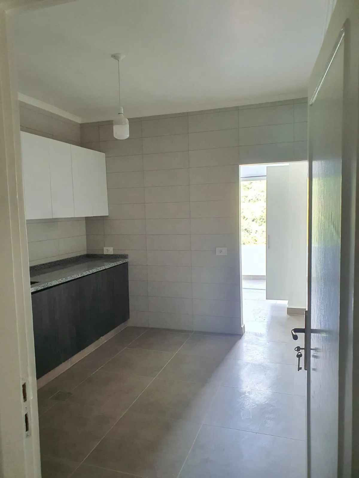 Prime Location Apartment in Naccache, Metn with Terrace — الصورة 2