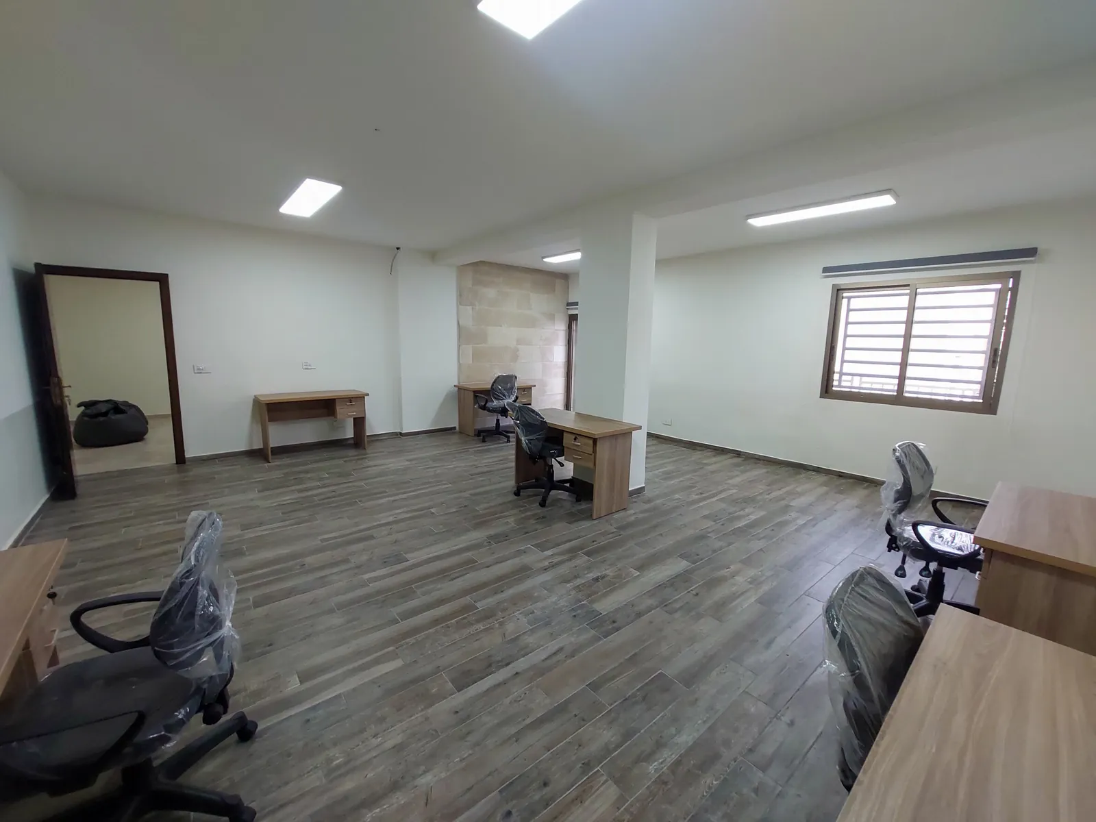 New Office in Aoukar, Metn — الصورة 2