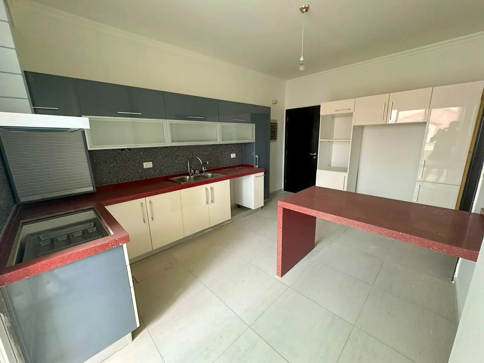 Apartment in Dik El Mehdi, Metn + Terrace — photo 4