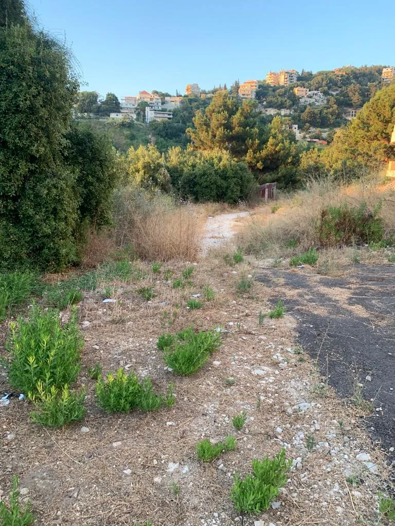 Land in Ghazir, Keserwan with Breathtaking Sea and Mountain View — الصورة 2