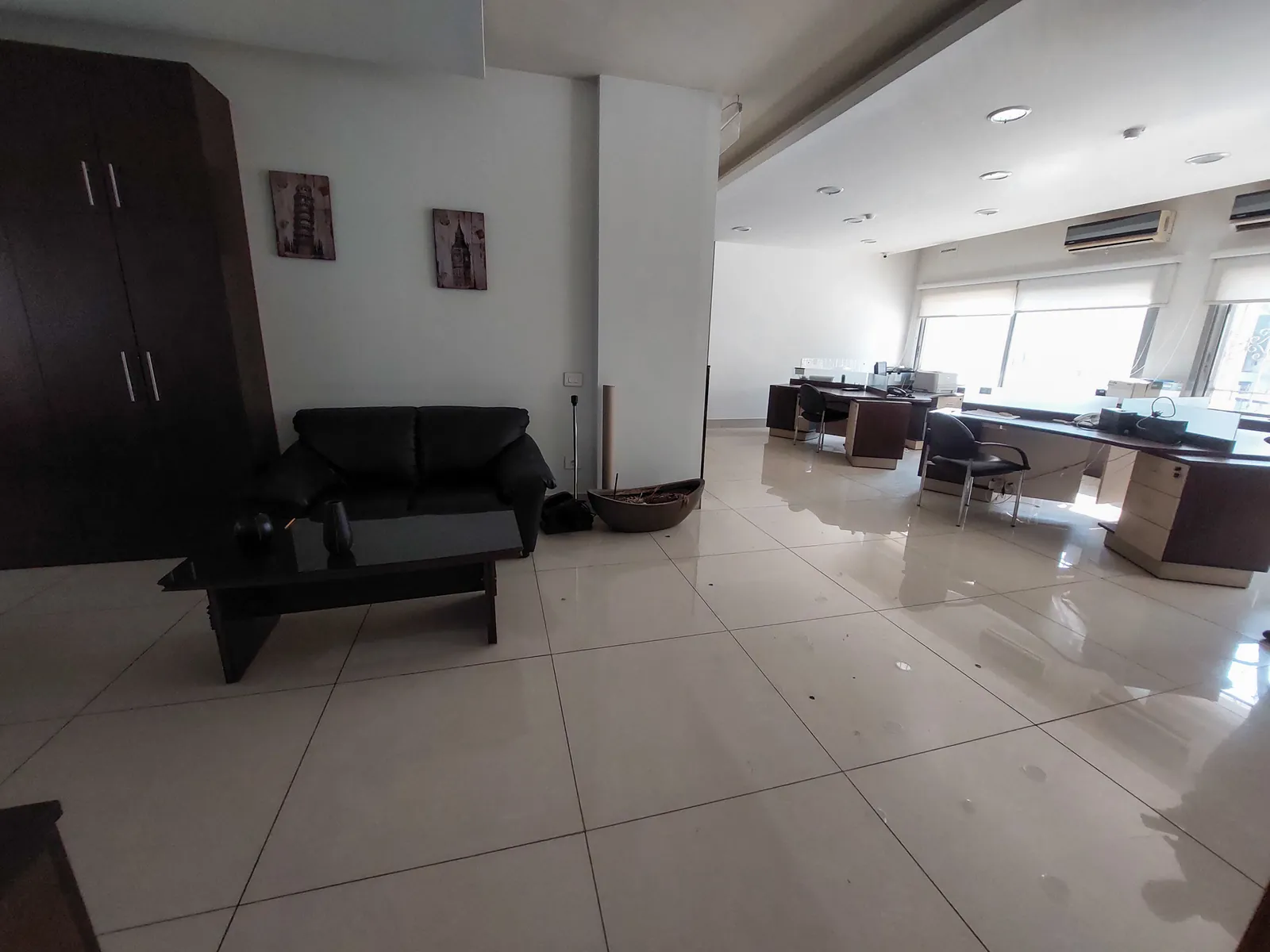 Fully Furnished Prime Location Office in Zalka, Metn — الصورة 2
