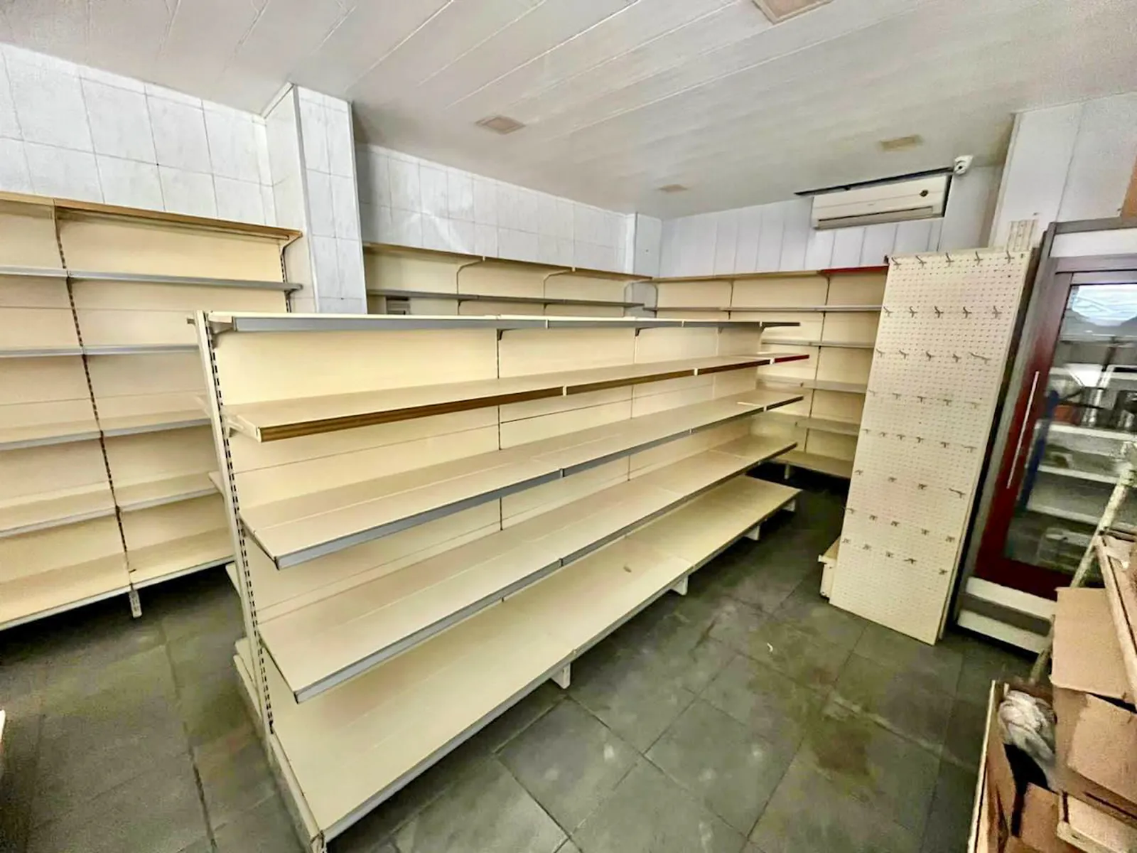 Fully Equipped Supermarket/Shop in Jal El Dib, Metn — photo 3